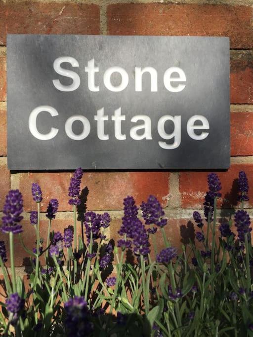 Stone Cottage Thornage Экстерьер фото